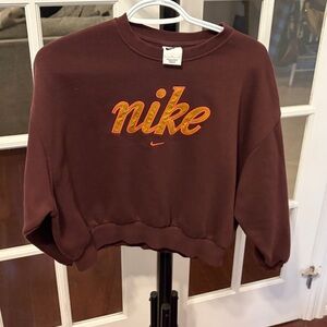 Nike Kids Youth Large Crewneck